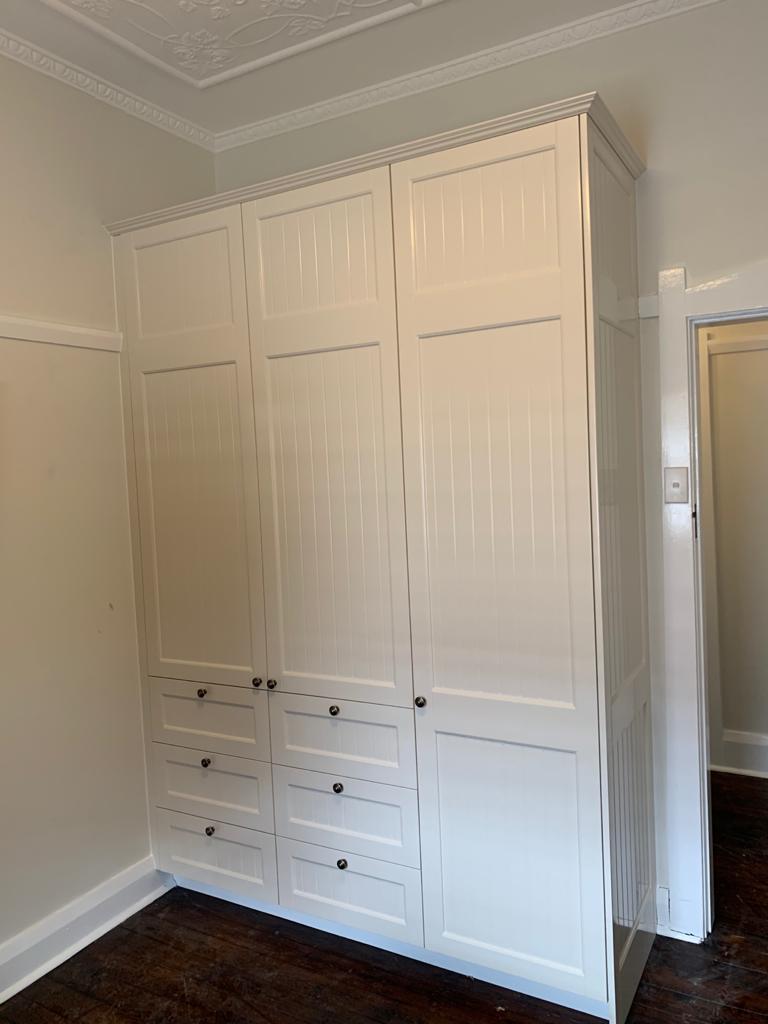 Shaker Style Built-in Wardrobe