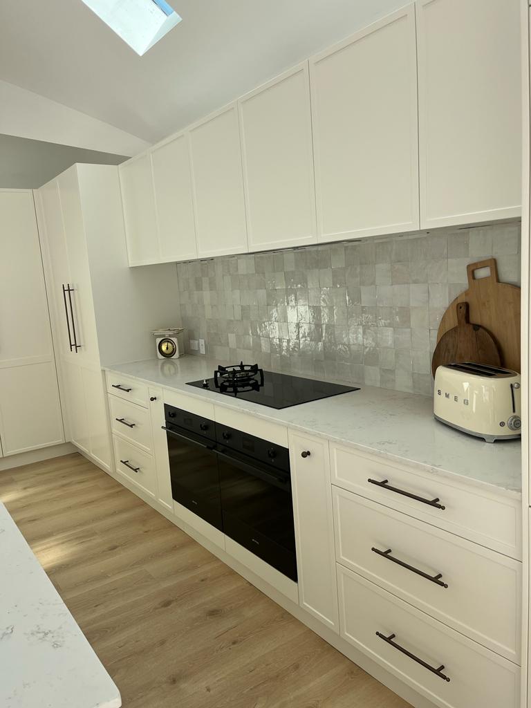 White L Shape Island Kitchen (Left View)