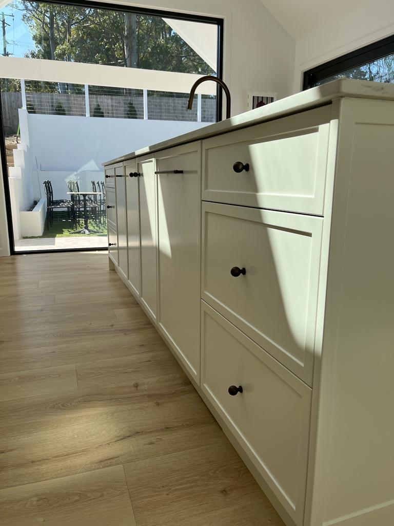 White L Shape Kitchen Island Side View